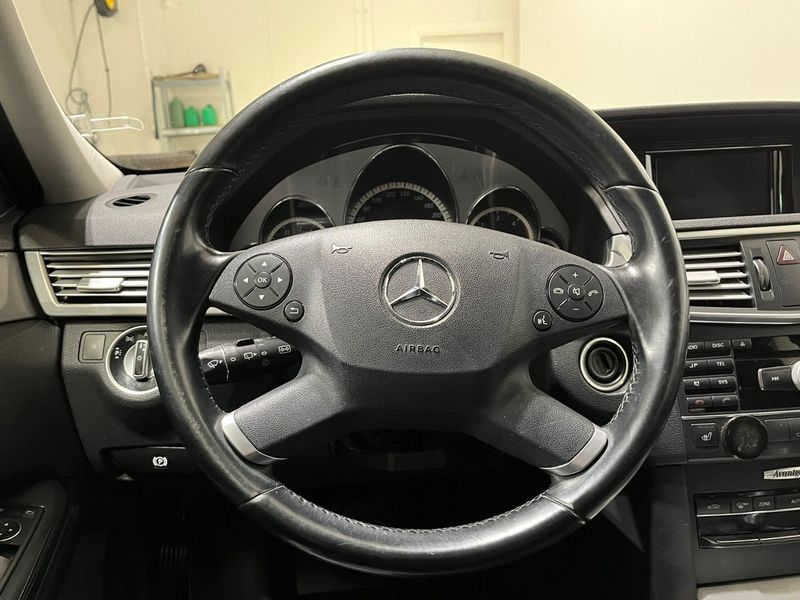 Mercedes E220 bild 12