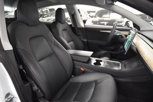 Tesla Model 3 bild 12