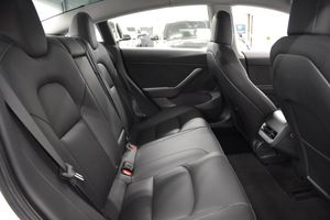 Tesla Model 3 bild 14