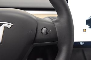 Tesla Model Y bild 11