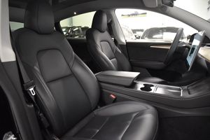 Tesla Model Y bild 12