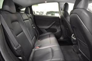 Tesla Model Y bild 14