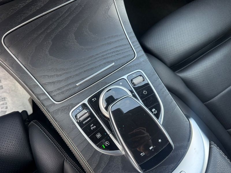 Mercedes GLC250 bild 17