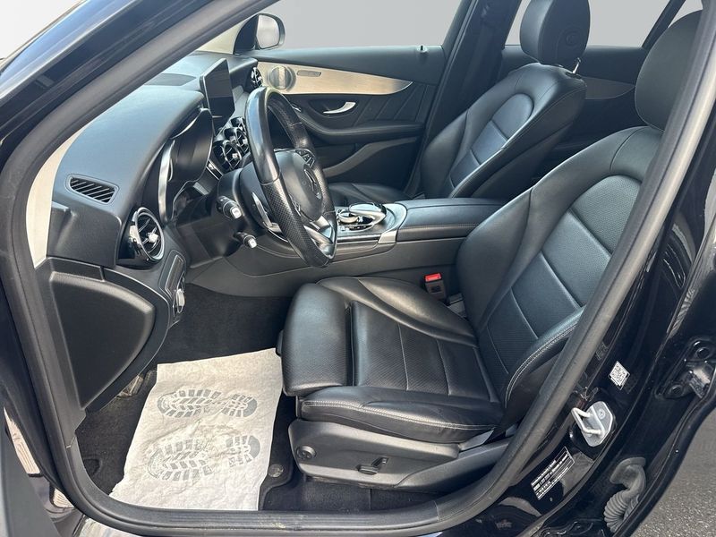 Mercedes GLC250 bild 6