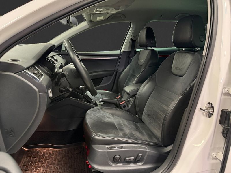 Skoda Octavia bild 8