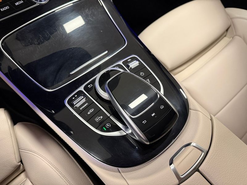 Mercedes E220 bild 13