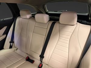 Mercedes E220 bild 10