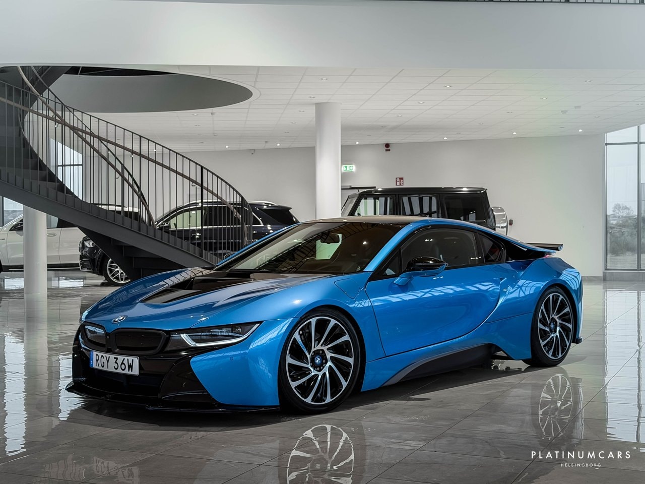 BMW i8