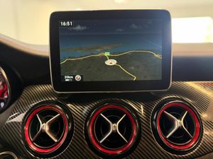 Mercedes CLA45 AMG bild 14