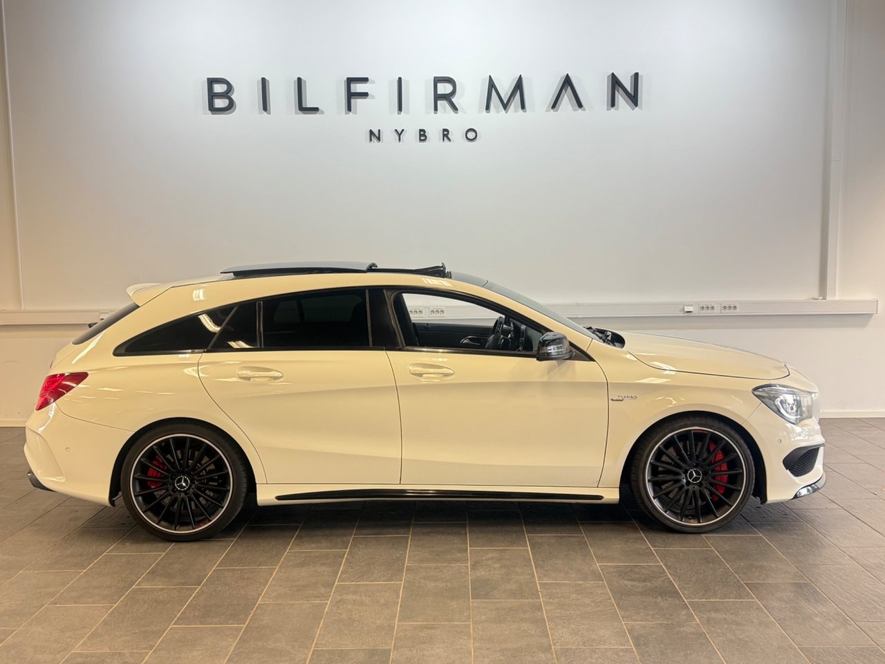 Mercedes CLA45 AMG
