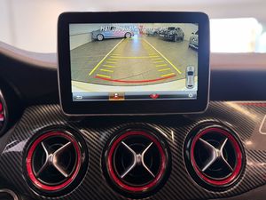 Mercedes CLA45 AMG bild 13