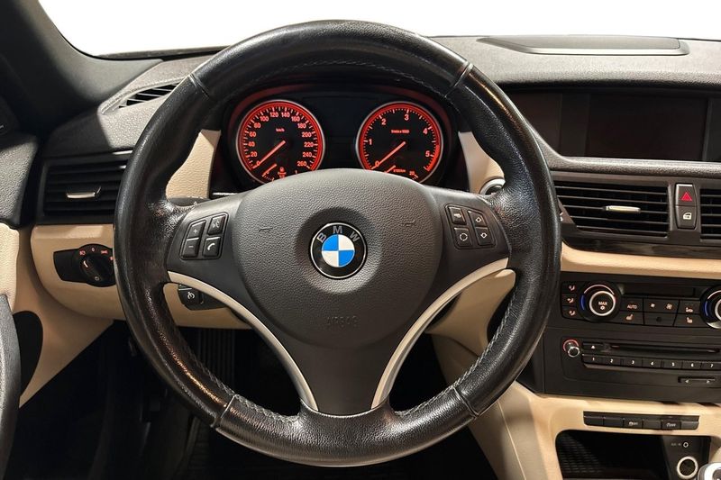 BMW X1 bild 12