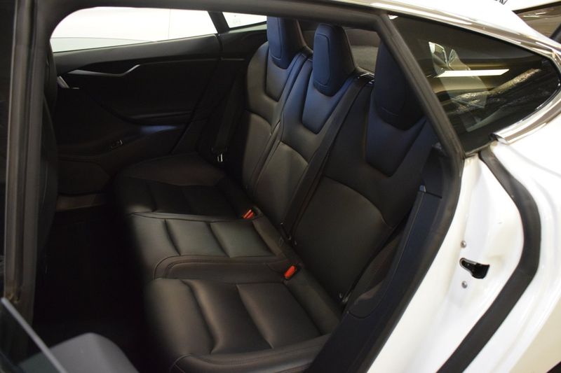 Tesla Model S bild 9