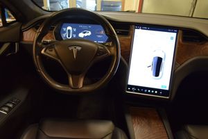 Tesla Model S bild 6