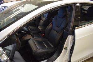 Tesla Model S bild 8