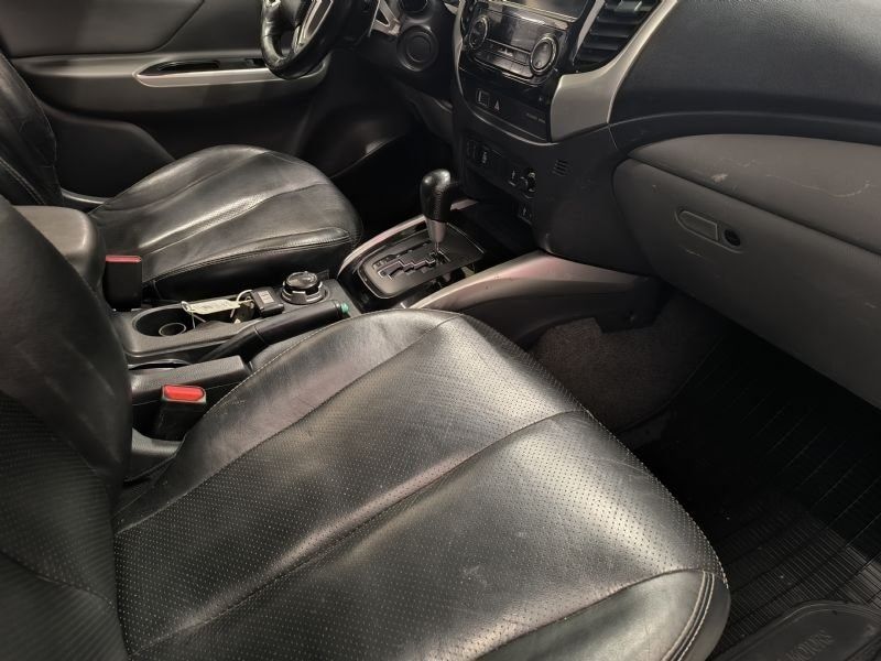Mitsubishi L200 bild 9