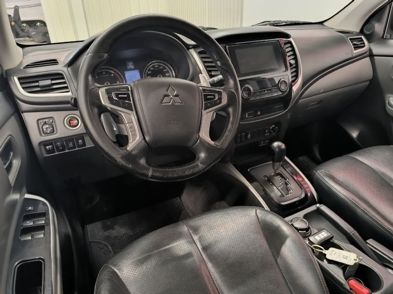 Mitsubishi L200 bild 7