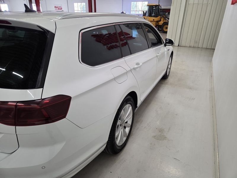 Volkswagen Passat bild 6