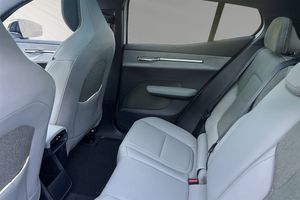 Volvo EX30 bild 9