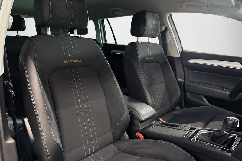 Volkswagen Passat bild 11