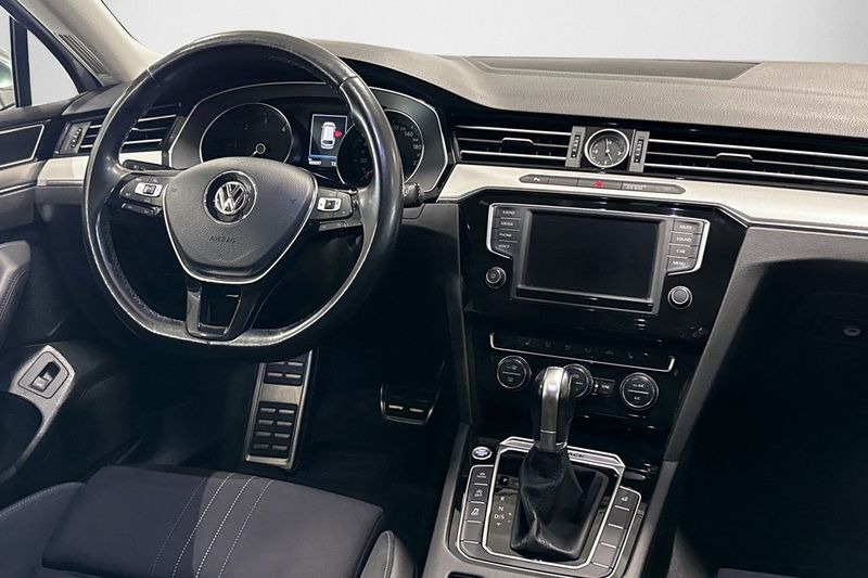 Volkswagen Passat bild 14