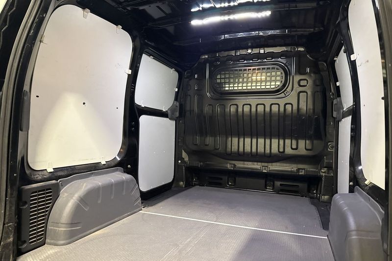 Nissan e-NV200 bild 16