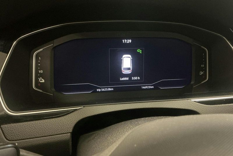Volkswagen Passat bild 14