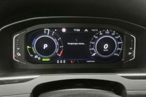 Volkswagen Passat bild 10