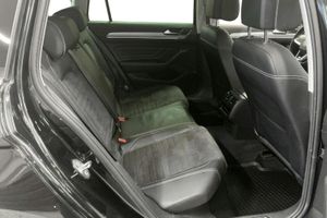 Volkswagen Passat bild 8