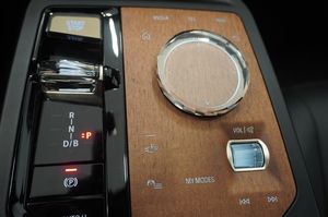 BMW iX bild 17