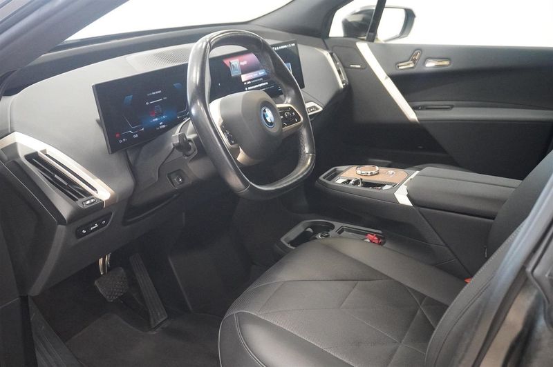 BMW iX bild 2