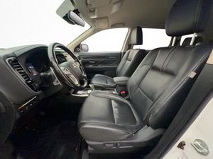 Mitsubishi Outlander bild 14