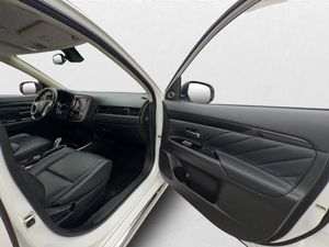 Mitsubishi Outlander bild 25