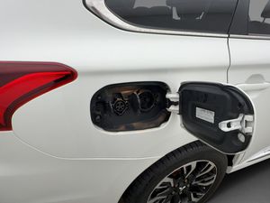 Mitsubishi Outlander bild 10