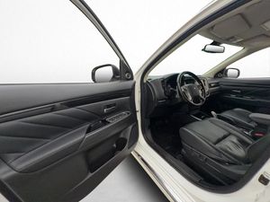 Mitsubishi Outlander bild 33