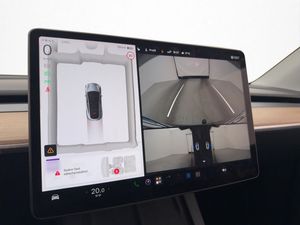 Tesla Model Y bild 22
