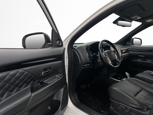 Mitsubishi Outlander bild 10