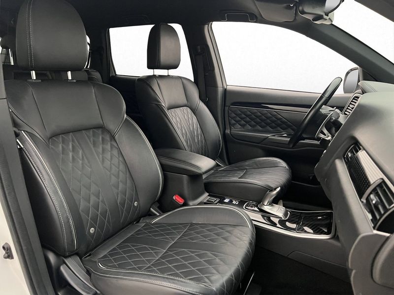 Mitsubishi Outlander bild 23