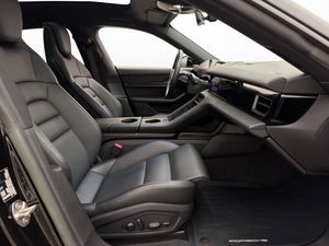 Porsche Taycan bild 24