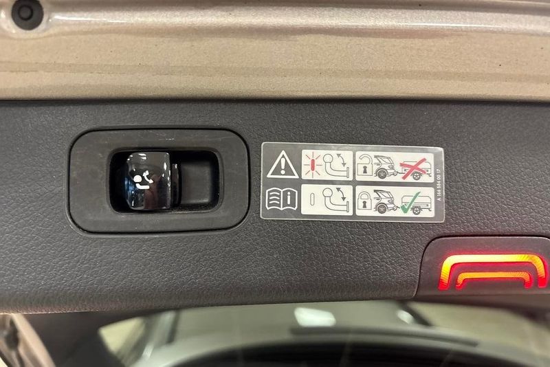 Mercedes C300 bild 16
