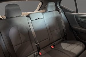 Volvo EX40 bild 10