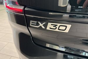 Volvo EX30 bild 12