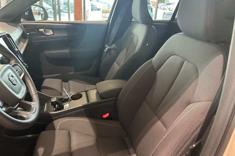 Volvo EX40 bild 23