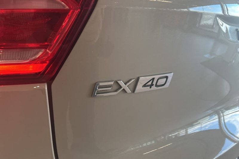 Volvo EX40 bild 14