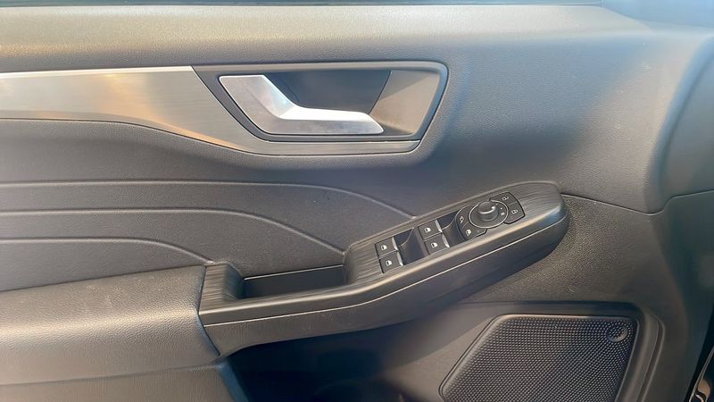 Ford Kuga bild 11
