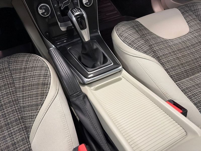 Volvo V40 bild 15