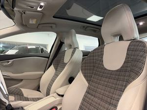 Volvo V40 bild 11
