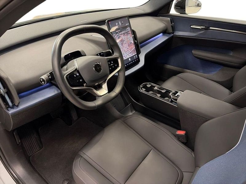 Volvo EX30 bild 9