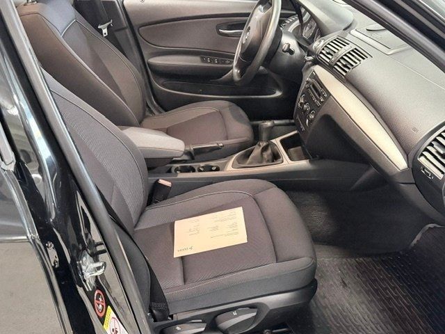 BMW 118 bild 11