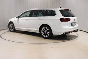 Volkswagen Passat bild 6